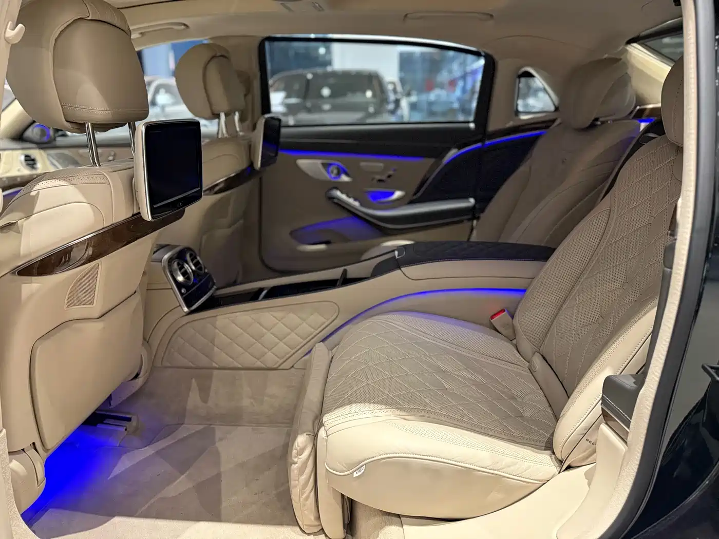 Mercedes-Benz Maybach S-Class 2015 S 600 фото 15