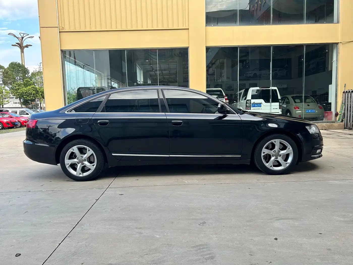 Audi A6L 2009 3.0 TFSI quattro Luxury фото 4