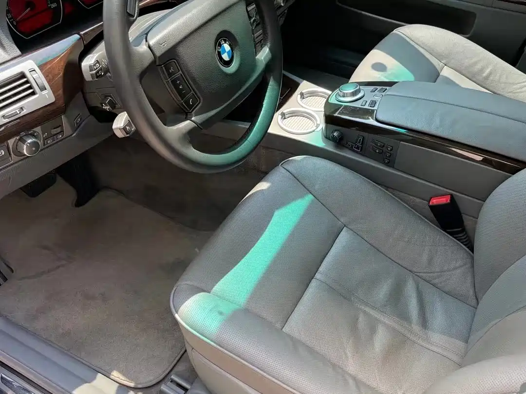 BMW 7 Series 2005 Model 730Li фото 9