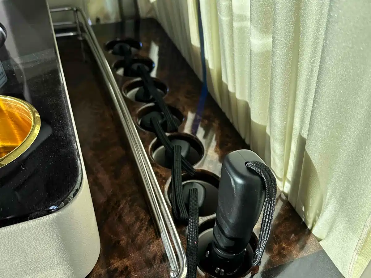 Toyota Coaster 2015 4.0L Premium Bus GRB53L-ZCMSK 20-seater фото 14