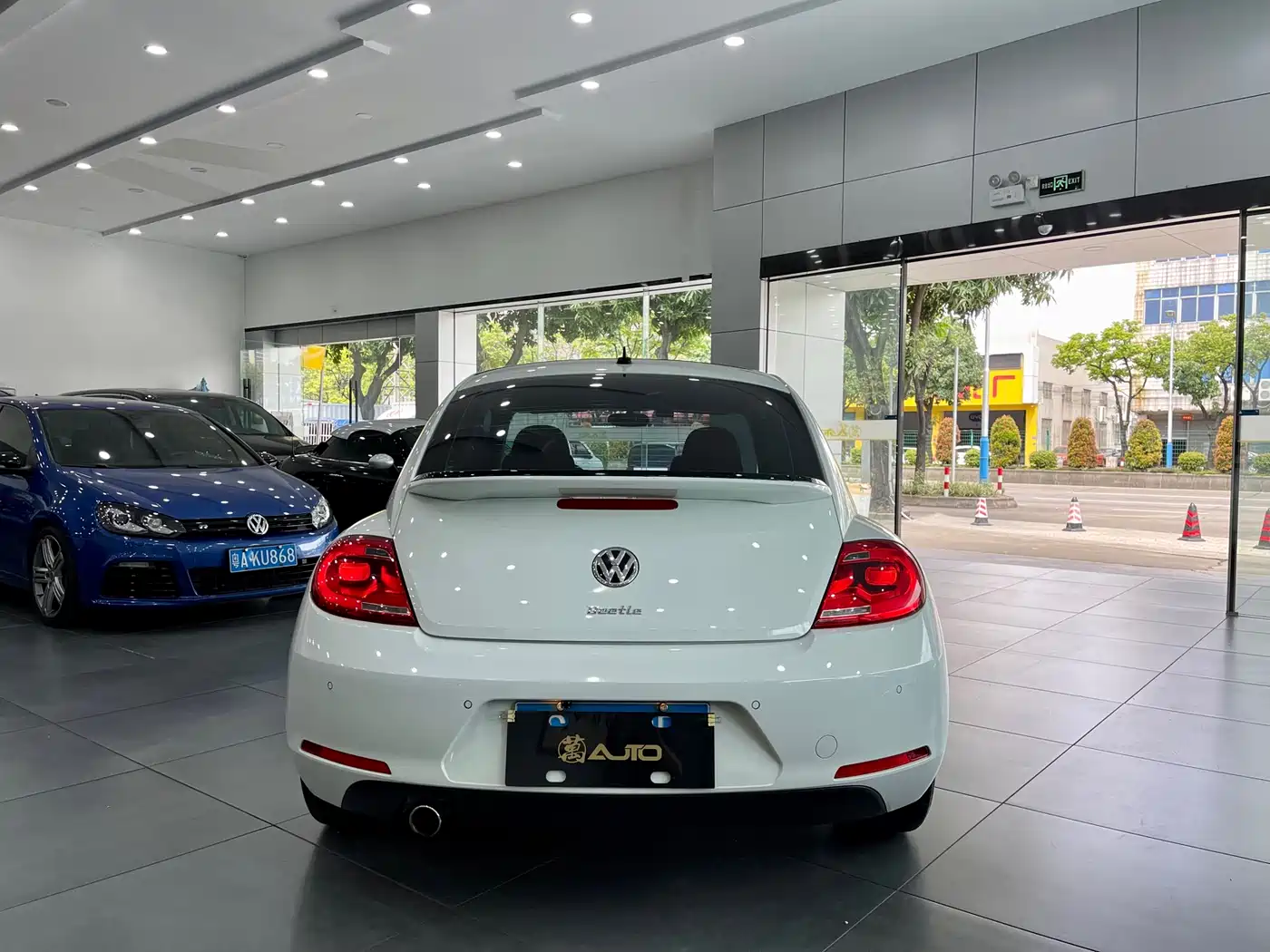 Volkswagen Beetle 2015 180TSI фото 14
