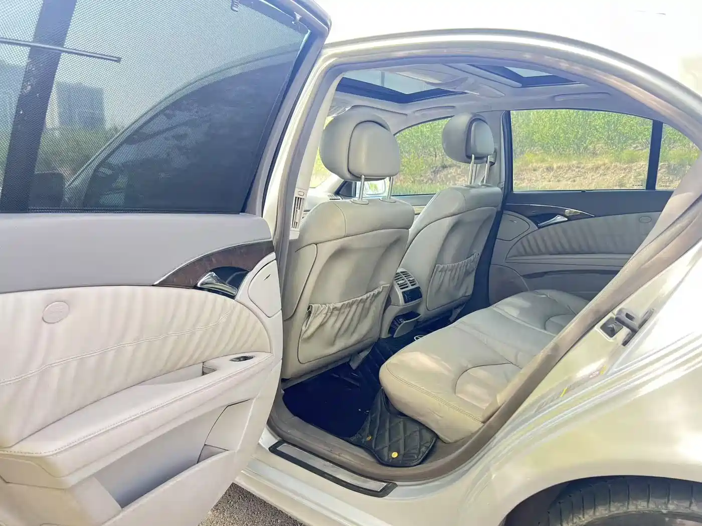Mercedes-Benz E-Class 2008 Model E 280 Personality Sport Edition фото 10