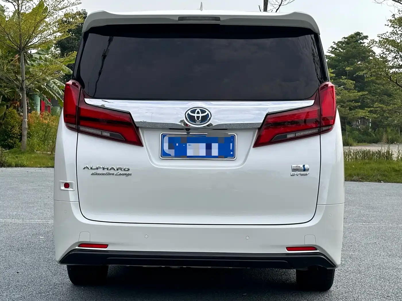 Toyota Alphard 2020 Hybrid 2.5L Premium Edition фото 5