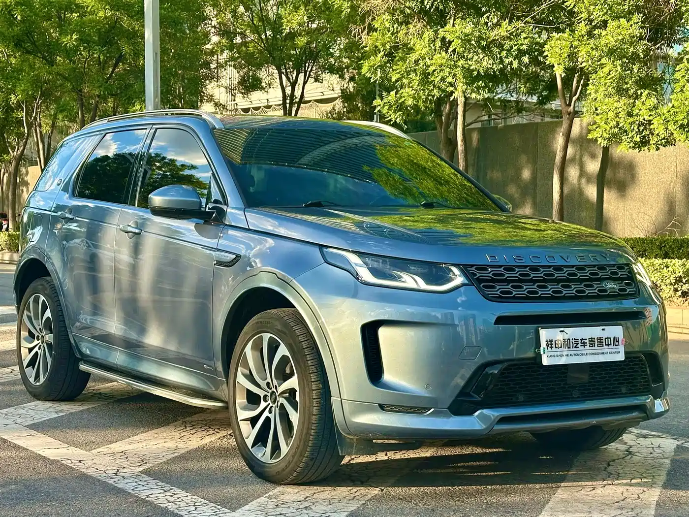 Land Rover Discovery Sport 2021 249PS R-Dynamic SE Performance Technology Edition 7-seater фото 3
