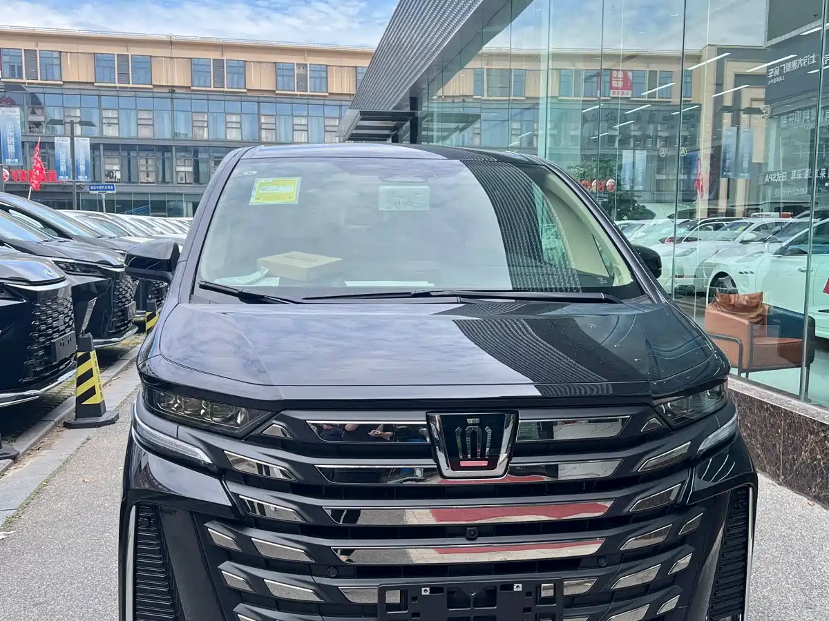 Toyota Vellfire 2024 Crown Hybrid 2.5L Executive Premium Edition фото 8