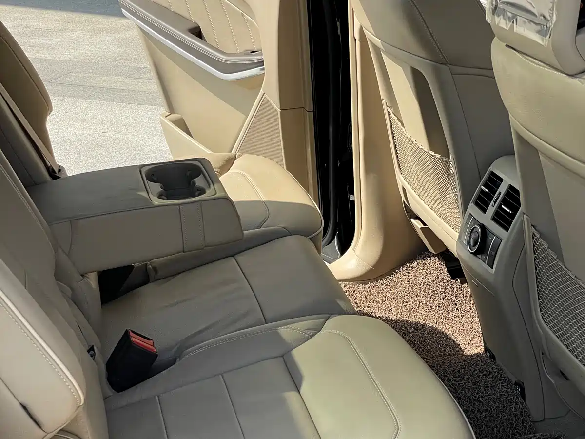 Mercedes-Benz GL-Class 2013 GL 500 4MATIC фото 24