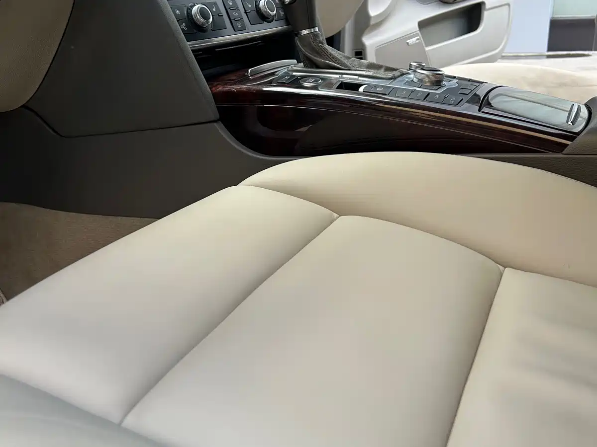 Audi A6L 2009 3.0 TFSI quattro Luxury фото 9