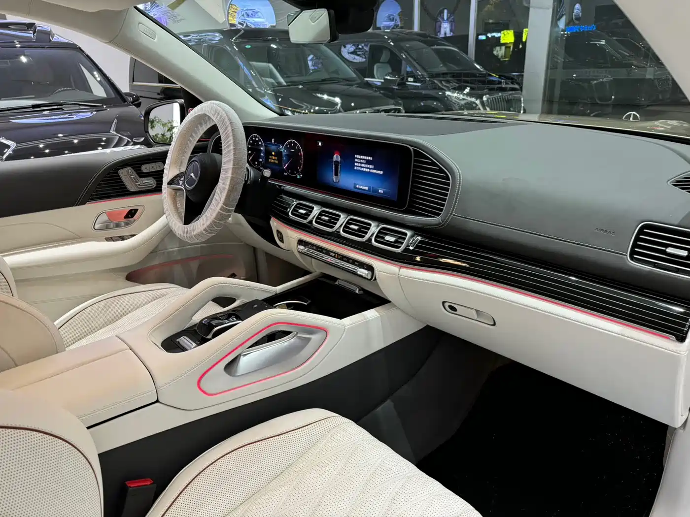 Mercedes-Benz GLS 2024 Model GLS 450 4MATIC Luxury фото 8