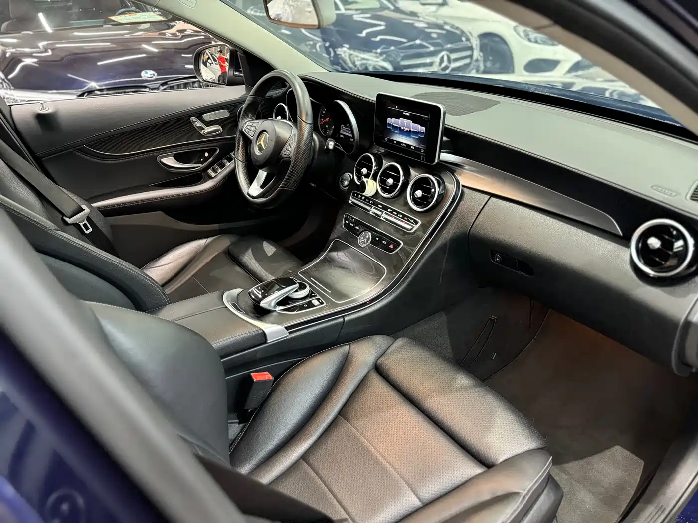 Mercedes-Benz C-Class 2015 Facelift C 200 L Sport фото 16
