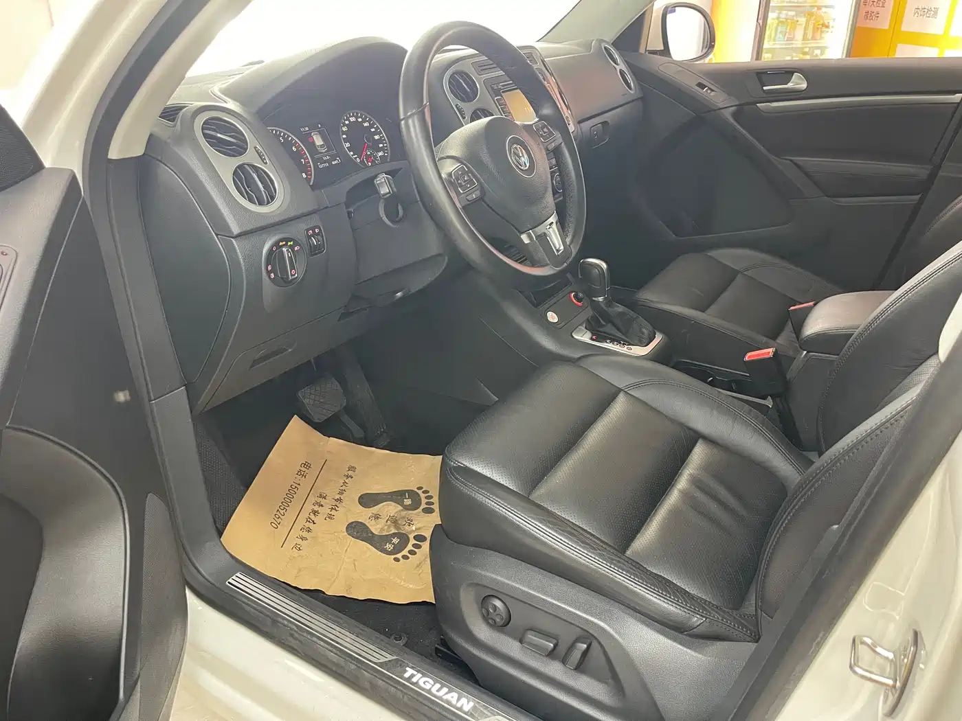 Volkswagen Tiguan 2015 2.0TSI Automatic 4WD Luxury фото 4