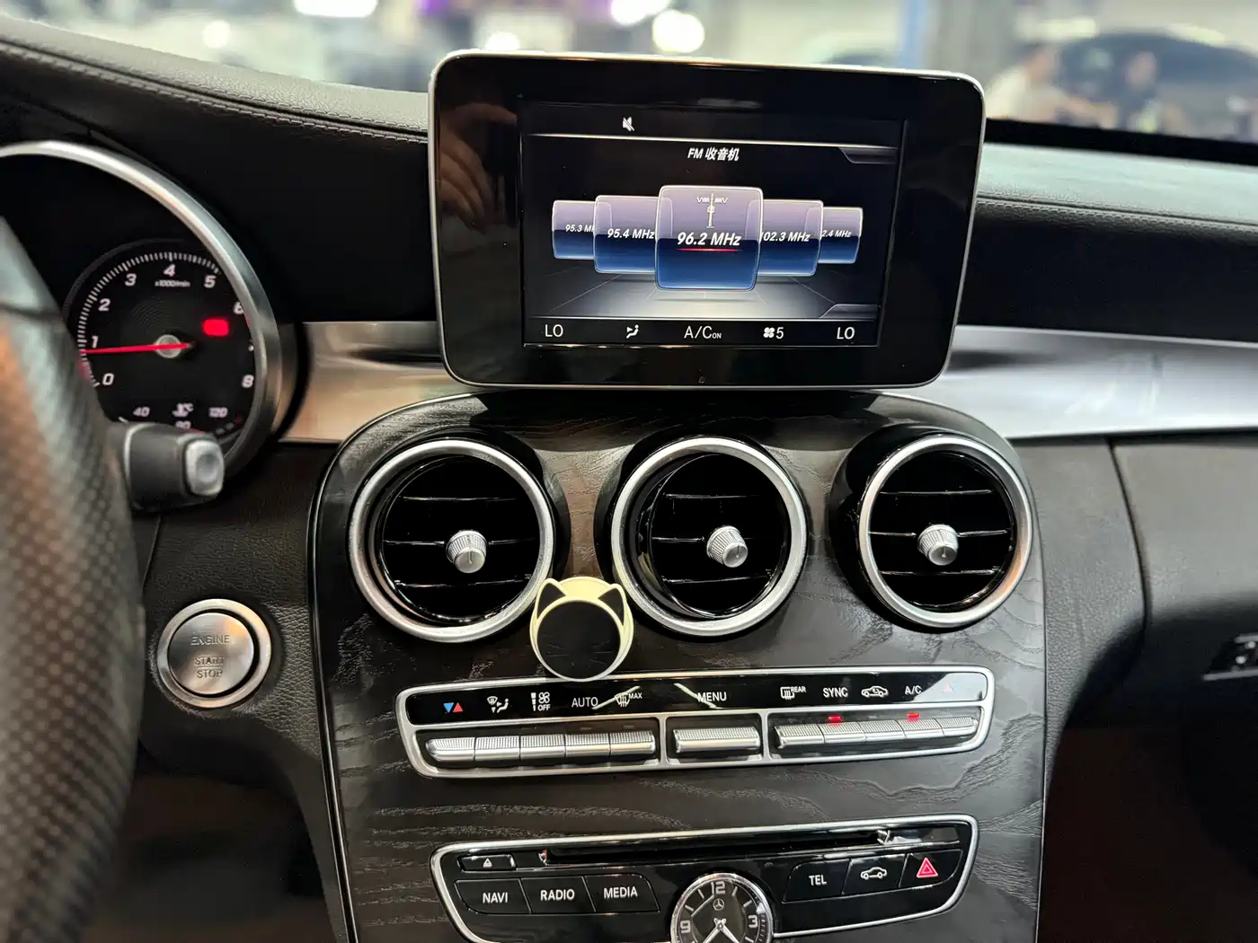 Mercedes-Benz C-Class 2015 Facelift C 200 L Sport фото 21