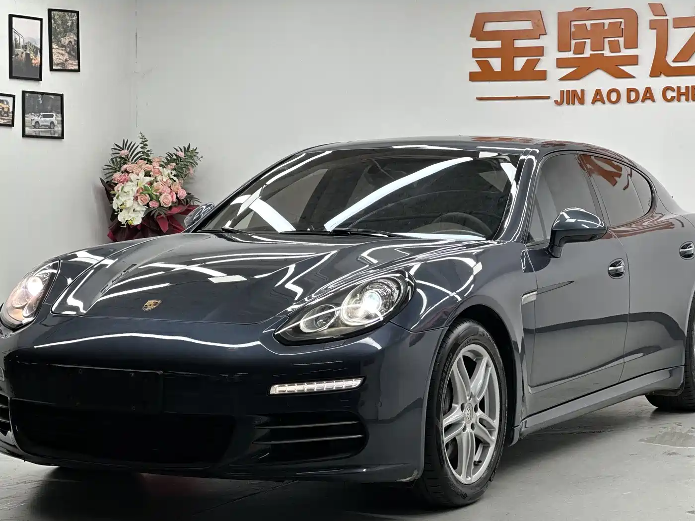 Porsche Panamera 2014 Panamera 4 3.0T