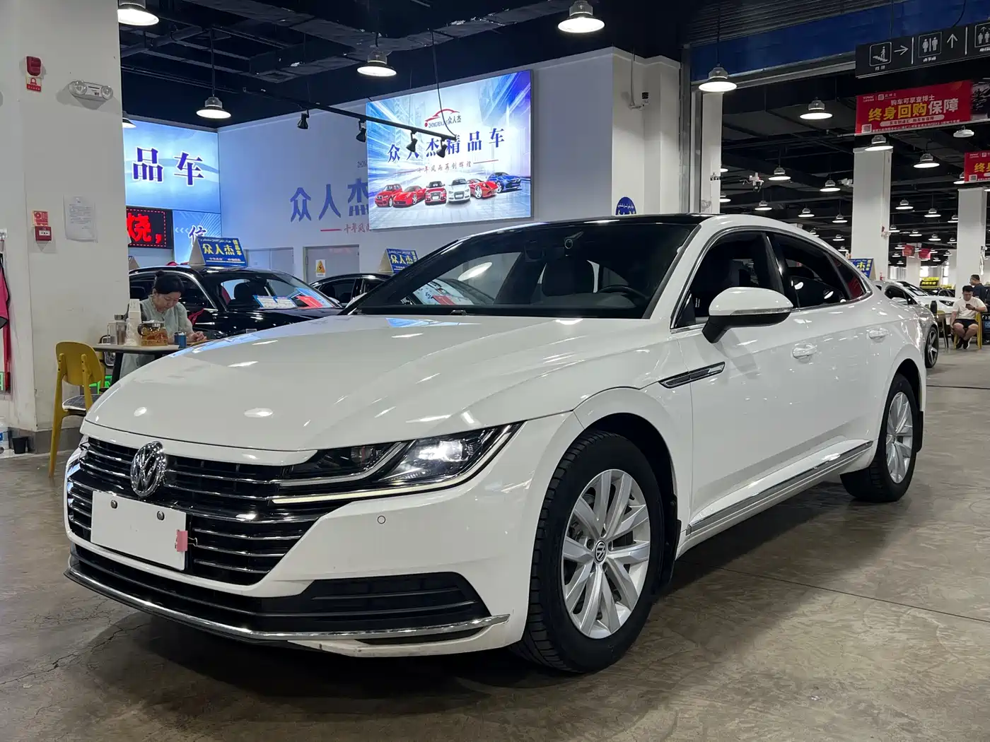 Volkswagen FAW-Volkswagen CC 2020 330TSI Elegance Version China VI фото 2