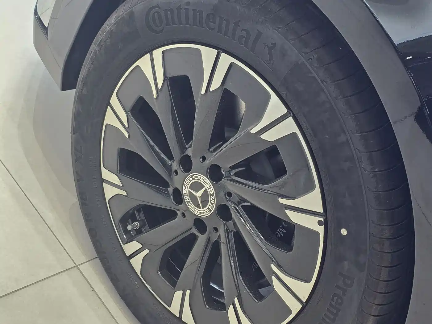 Mercedes-Benz V-Class 2024 V 300 L Long Wheelbase Luxury Edition фото 12