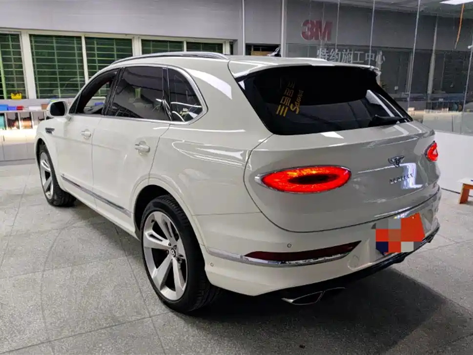 Bentley Bentayga 2022 4.0T V8 фото 3