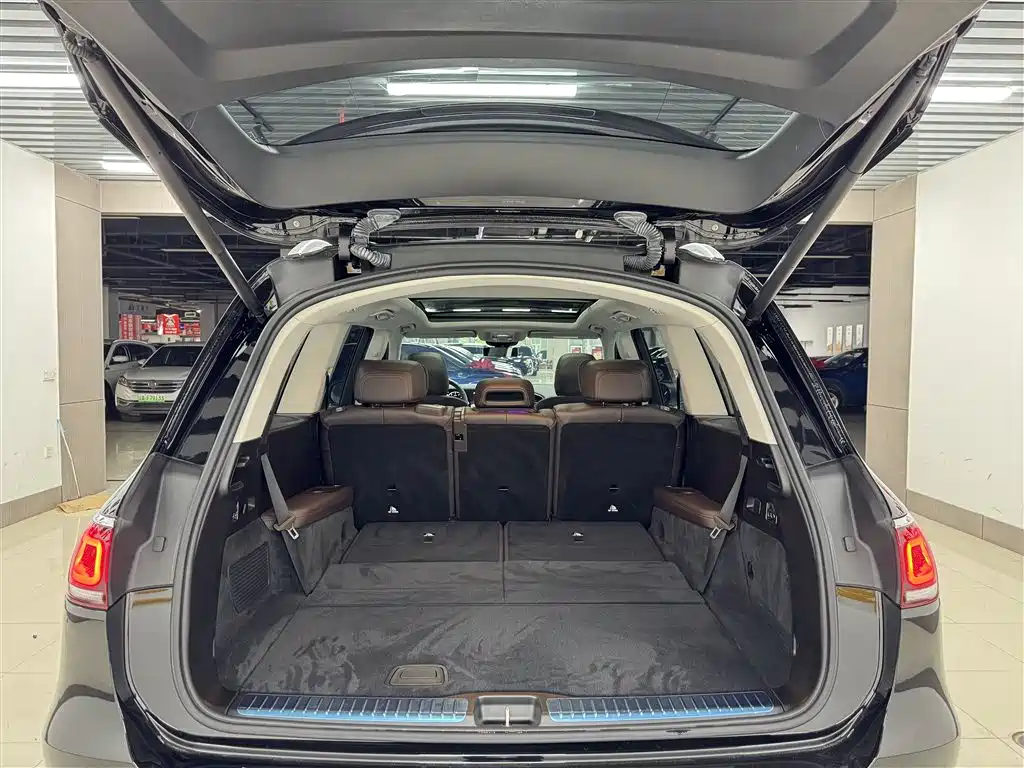 Mercedes-Benz GLS 2023 Second Facelift GLS 450 4MATIC Fashion фото 15