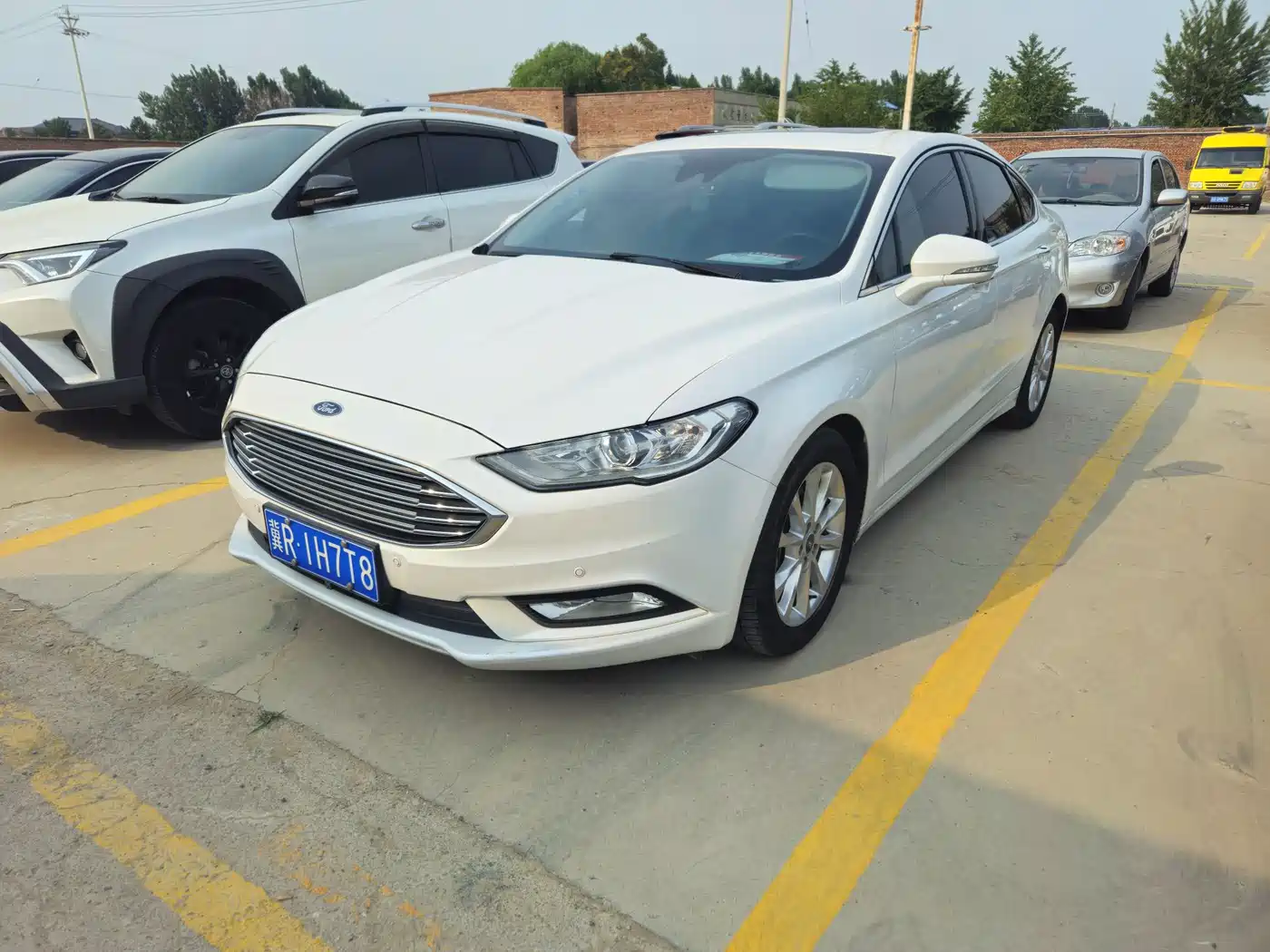 FORD MONDEO
