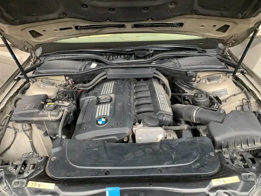 BMW 7 Series 2008 Model 730Li Leading фото 17