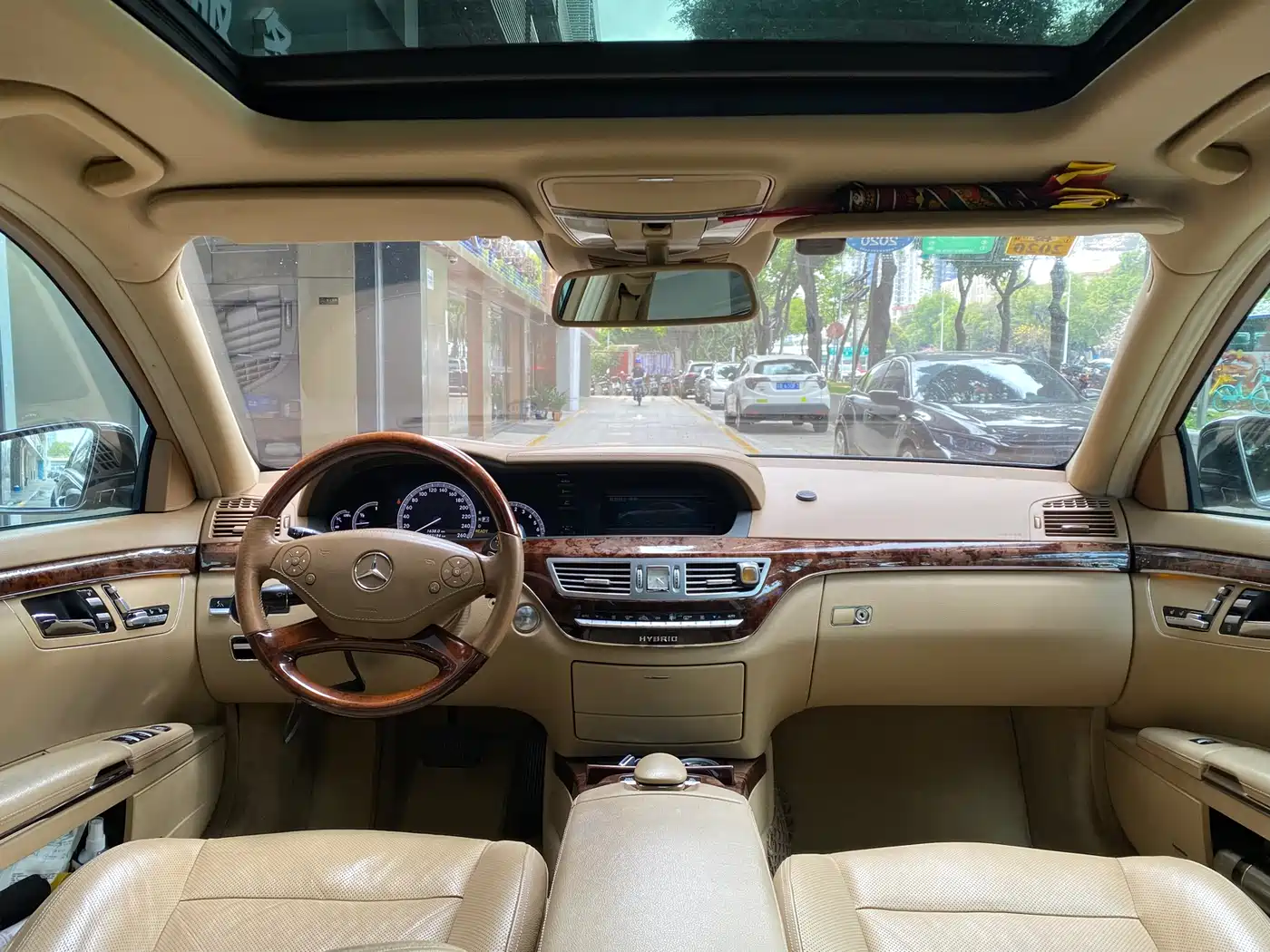 Mercedes-Benz S-Class 2012 S 400 L HYBRID Grand Edition фото 4