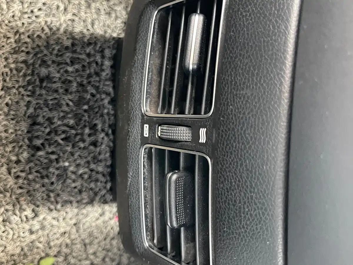 Hyundai Langdong 2015 1.6L Auto Exclusive фото 14