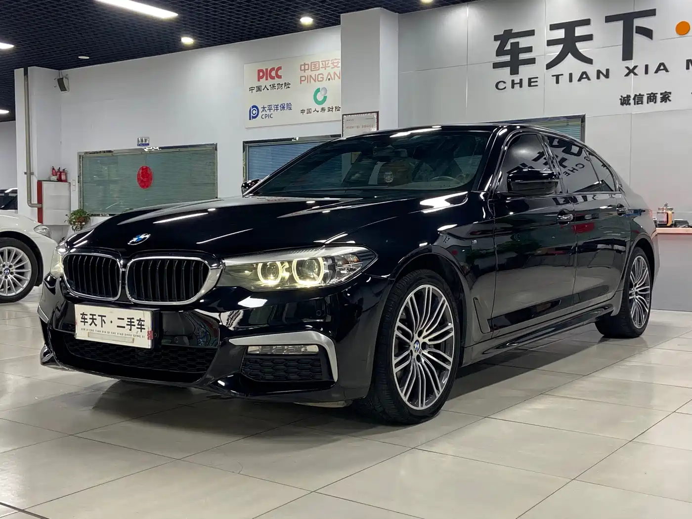 BMW 5 Series 2018 530Li Leading M Sport Package