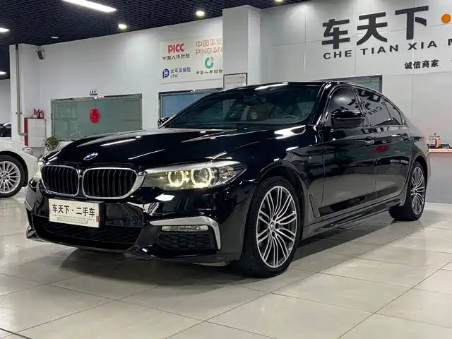 BMW 5 SERIES