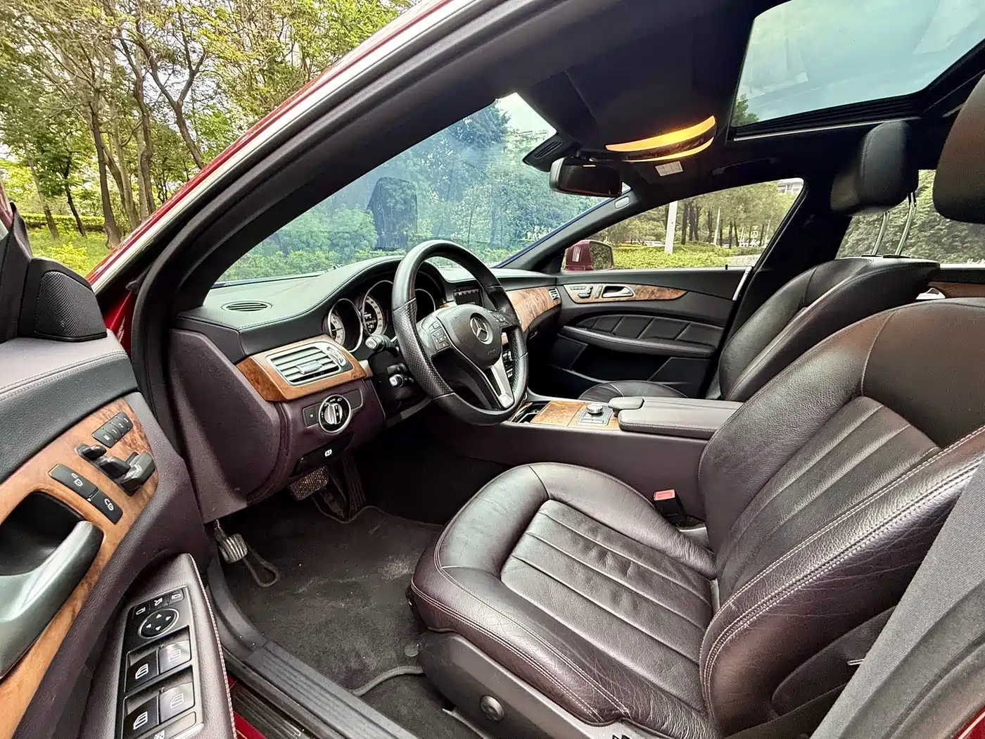 Mercedes-Benz CLS 2012 CLS 300 CGI фото 4