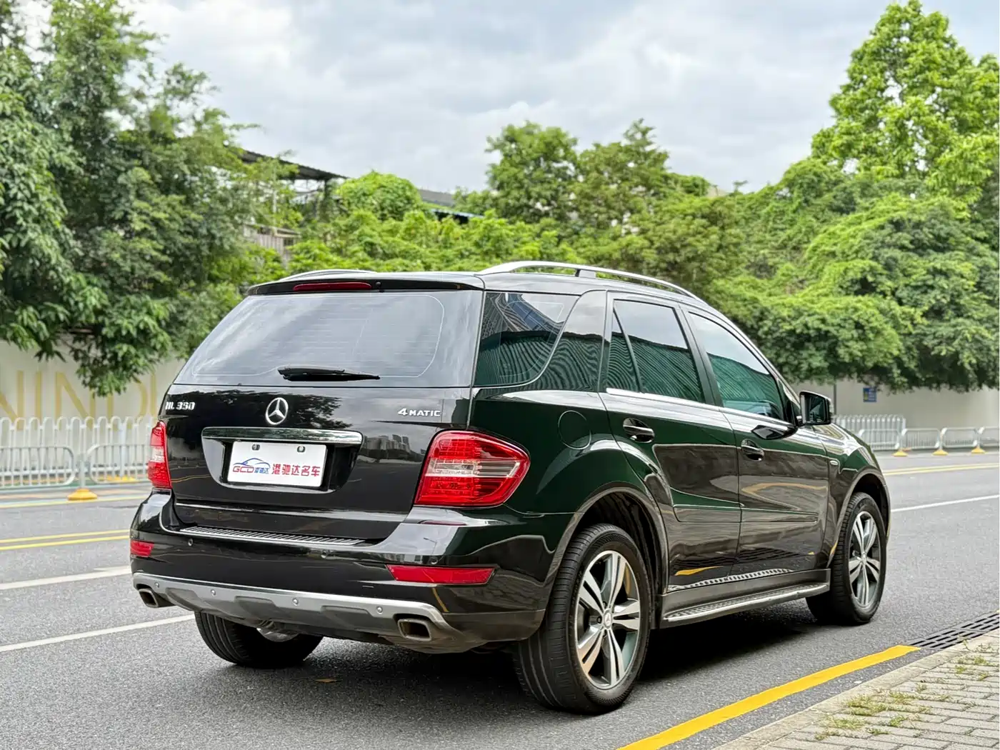 Mercedes-Benz M-Class 2010 ML 350 4MATIC Luxury фото 6