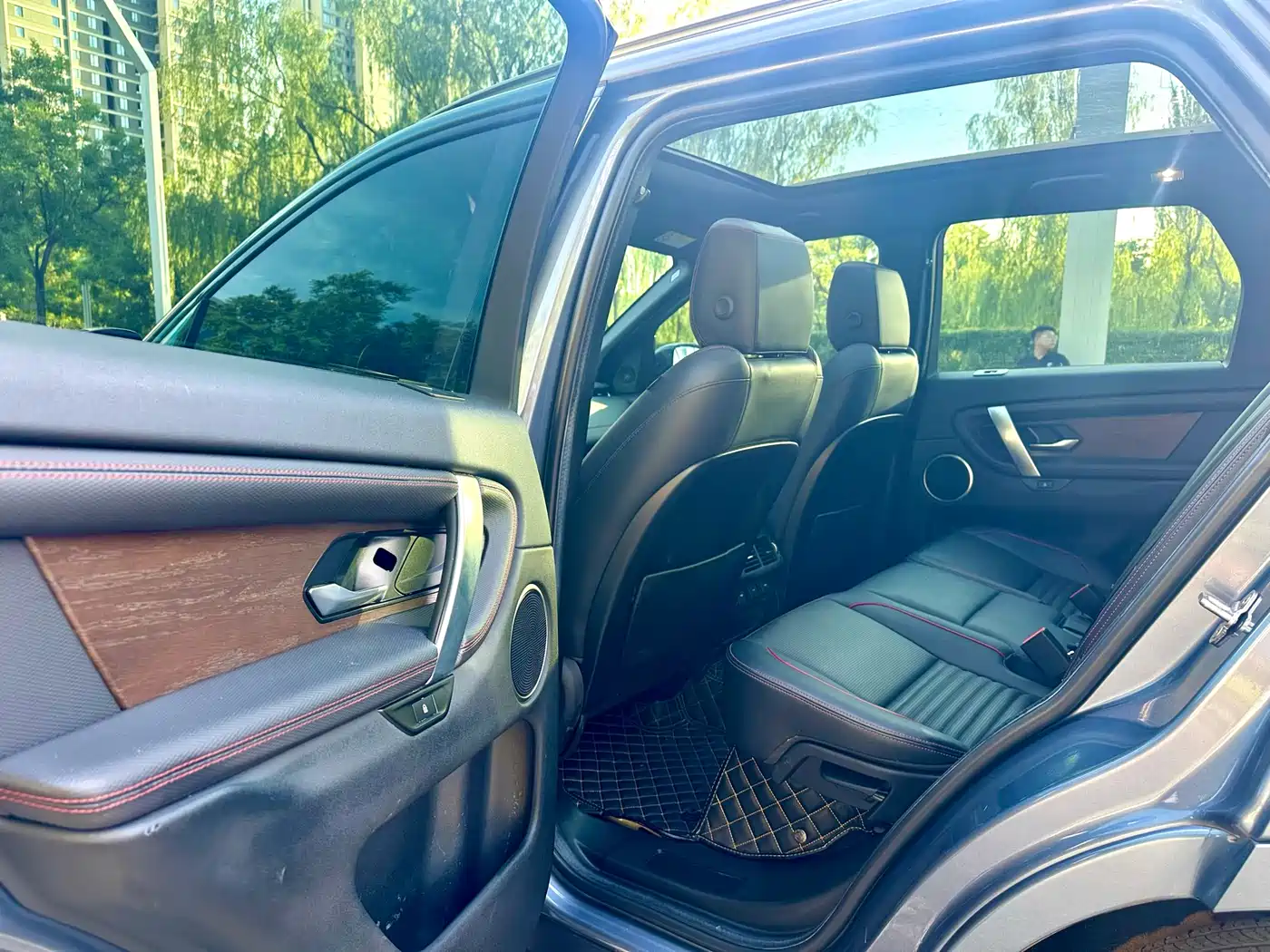 Land Rover Discovery Sport 2021 249PS R-Dynamic SE Performance Technology Edition 7-seater фото 9