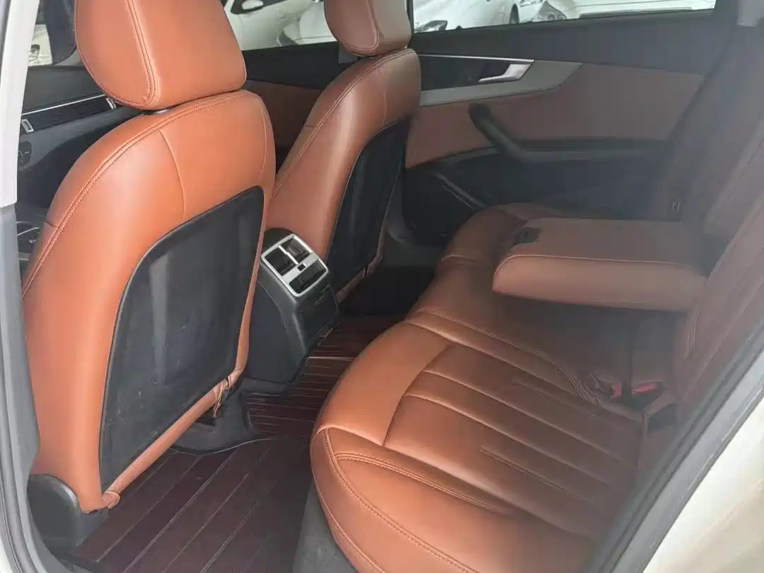 Audi A4L 2017 40 TFSI Progressive фото 8
