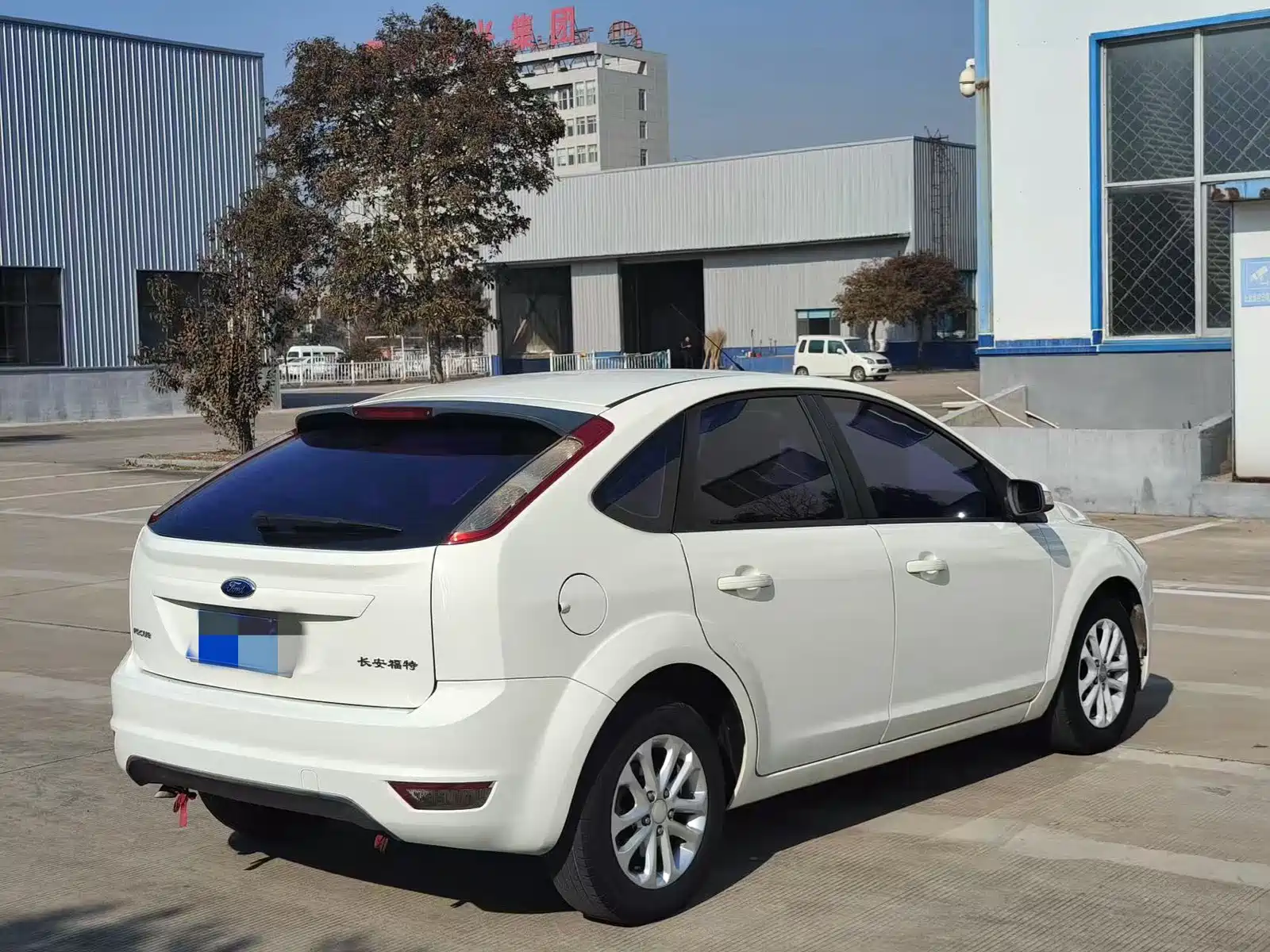 Фото 4 - Ford Focus