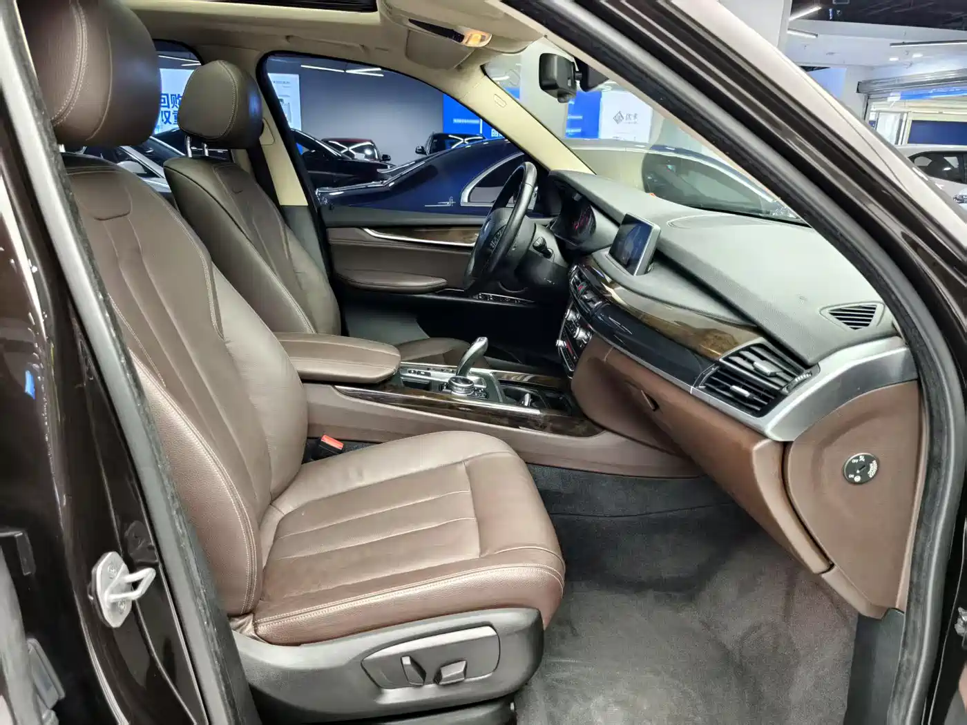 BMW X5 (Import) 2014 xDrive35i Leading фото 9