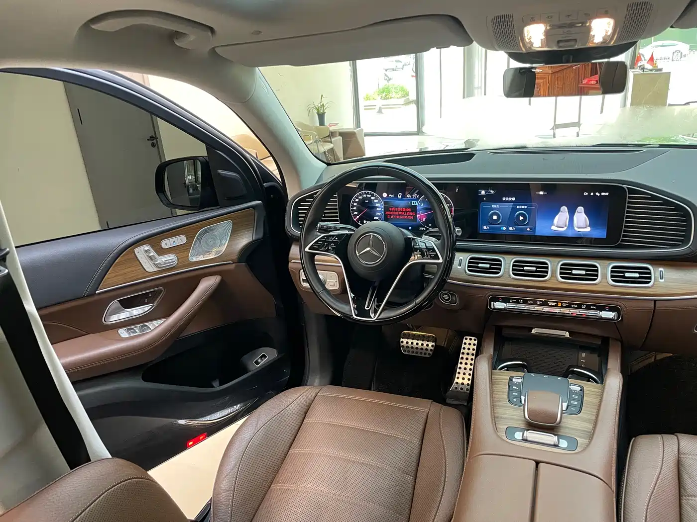 Mercedes-Benz GLS 2024 Model GLS 450 4MATIC Luxury фото 16