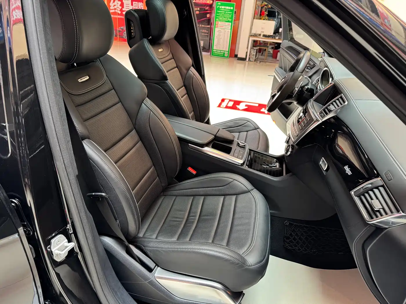 Mercedes-Benz GL-Class AMG 2014 AMG GL 63 фото 12