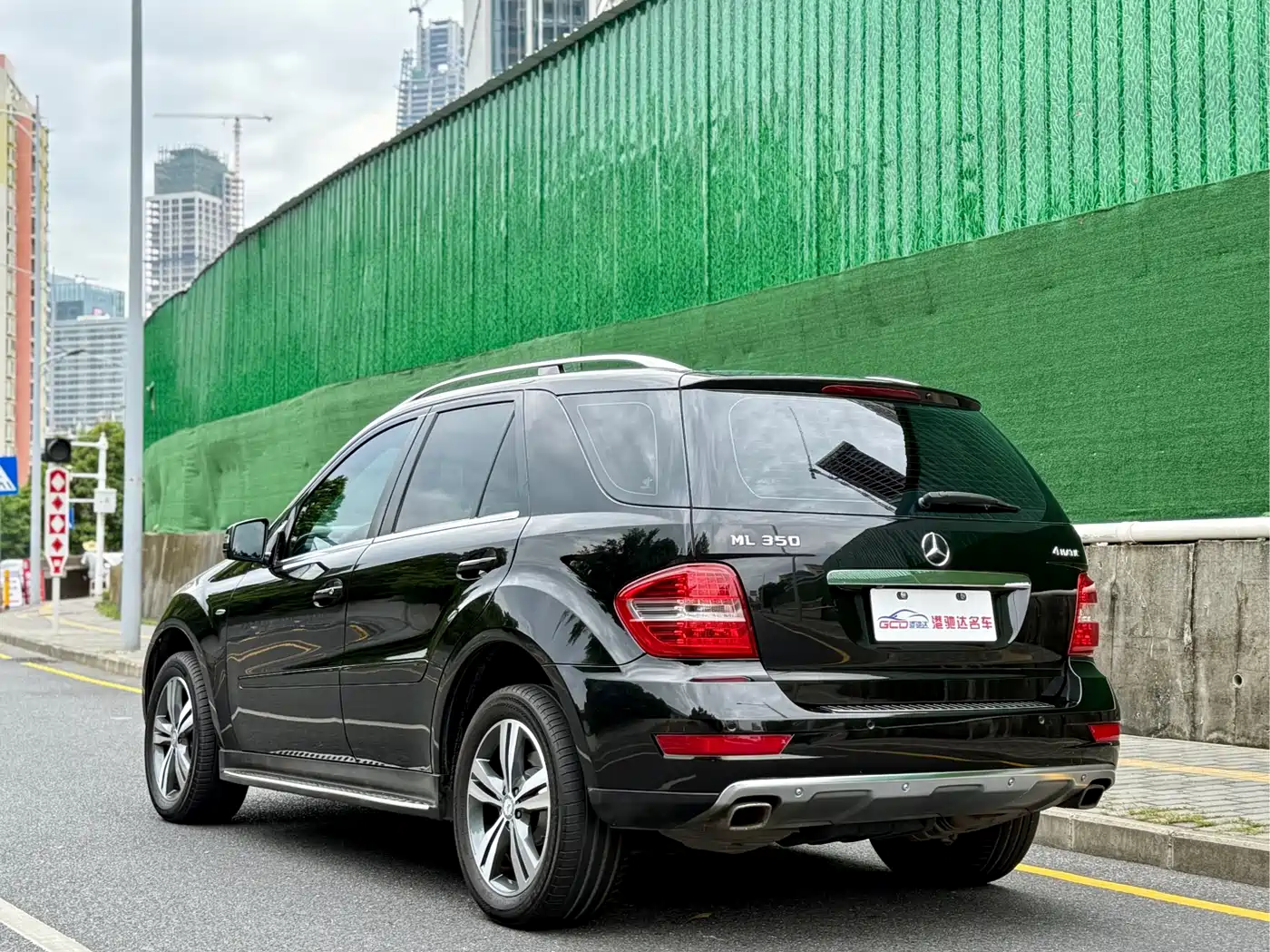 Mercedes-Benz M-Class 2010 ML 350 4MATIC Luxury фото 4
