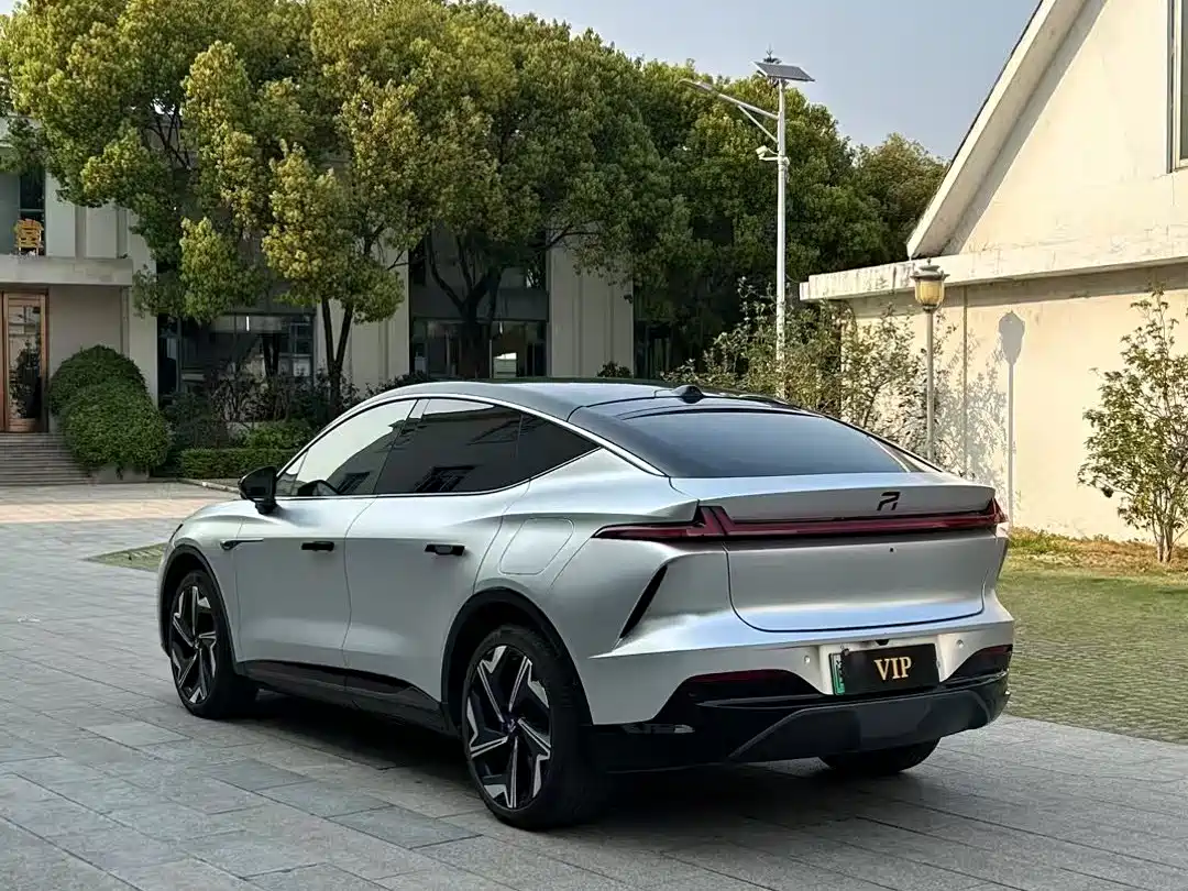 RISING AUTO FEIFAN R7