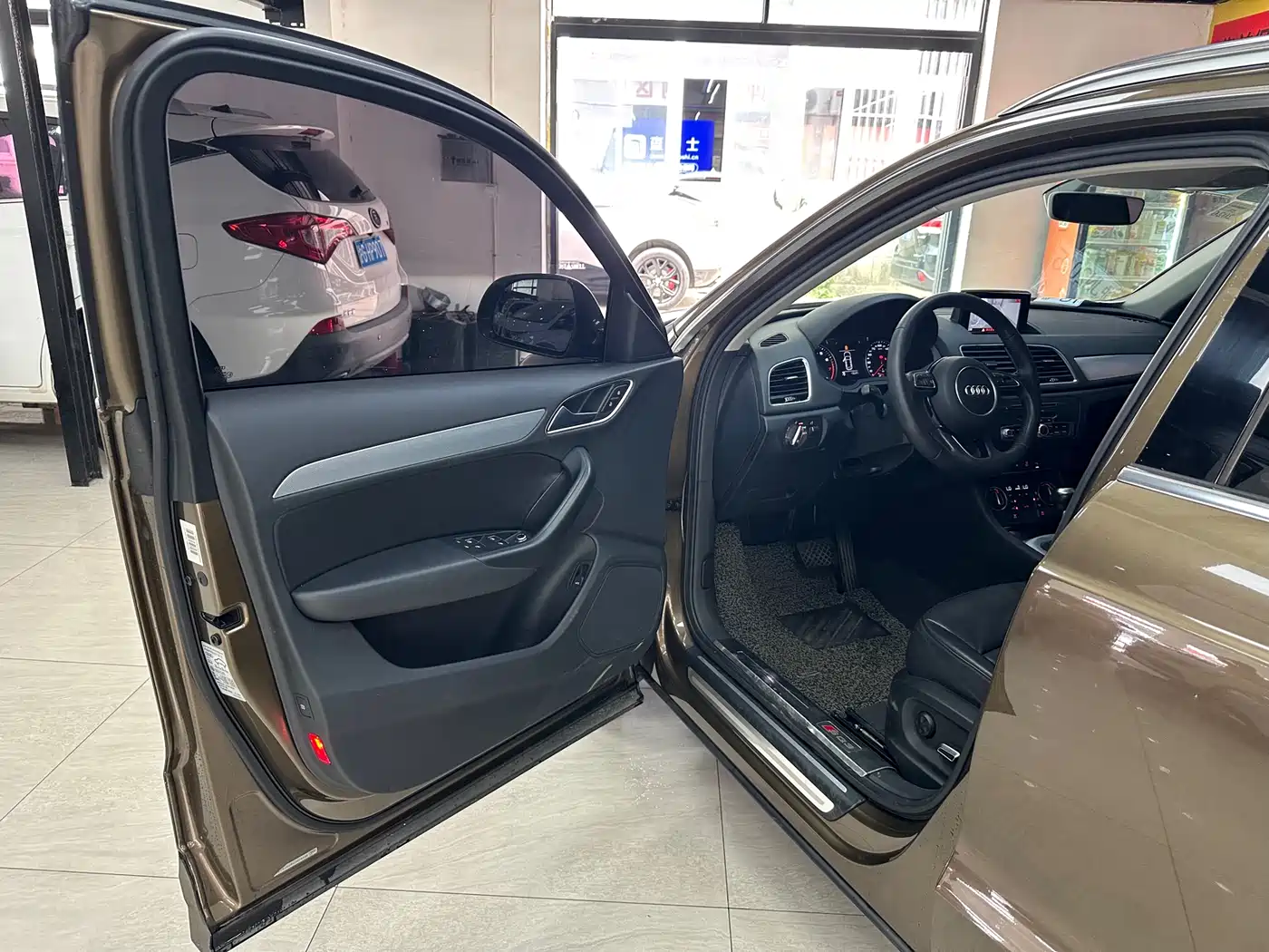 Audi Q3 2016 Model 30 TFSI Style фото 6