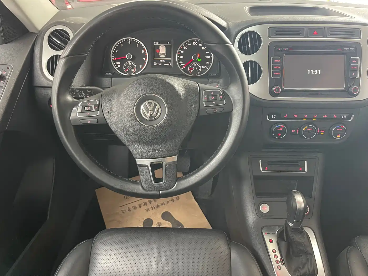 Volkswagen Tiguan 2015 2.0TSI Automatic 4WD Luxury фото 8