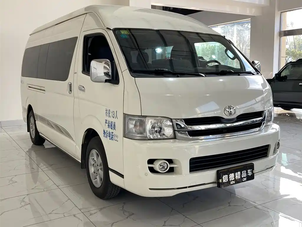 Toyota HIACE 2011 2.7L Automatic Standard 13-seater фото 2