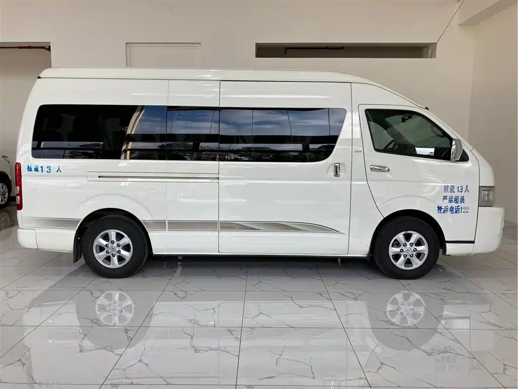 Toyota HIACE 2011 2.7L Automatic Standard 13-seater фото 7