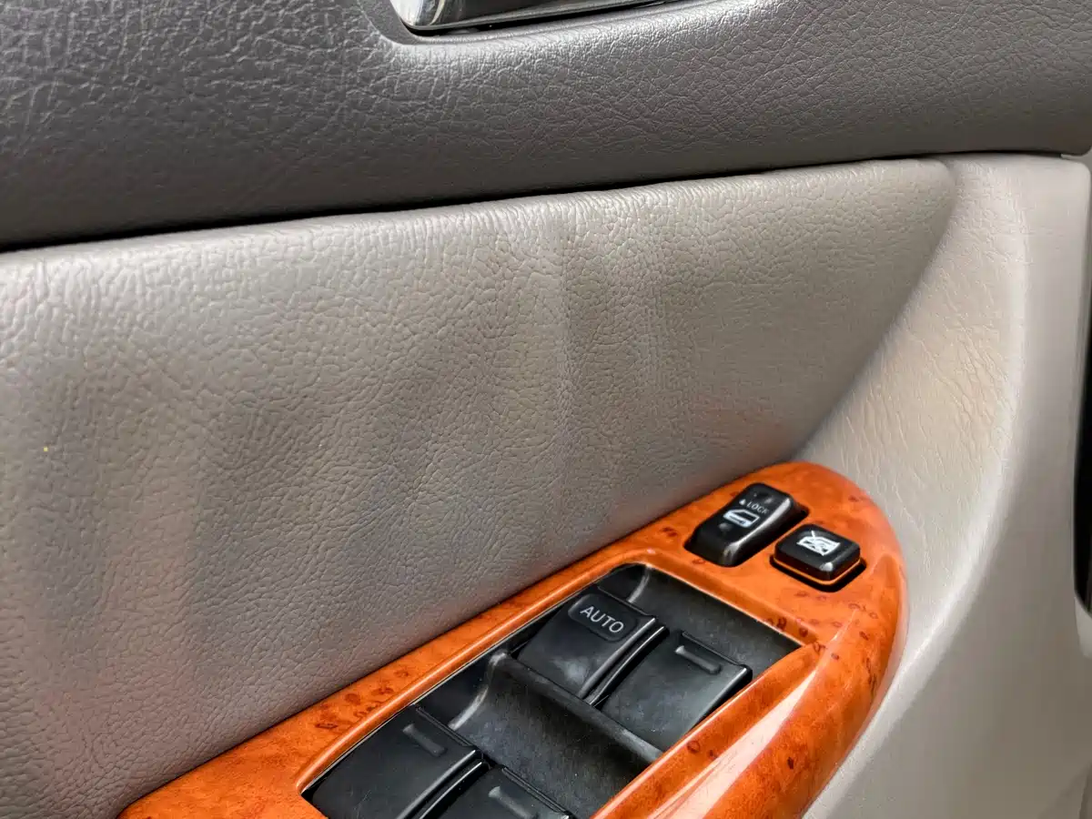 Toyota Sienna 2005 Model 3.3 XLE фото 16
