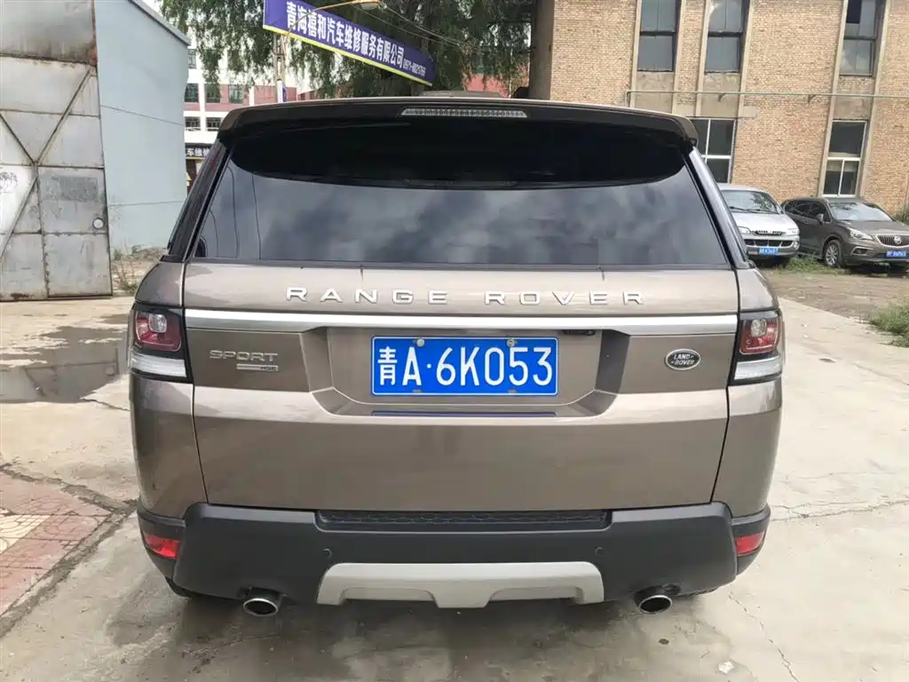 Land Rover Range Rover Sport 2016 Model 2.0 GTDi HSE фото 7