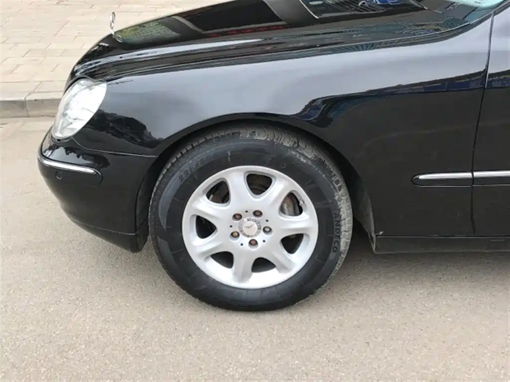 Mercedes-Benz S-Class фото 7