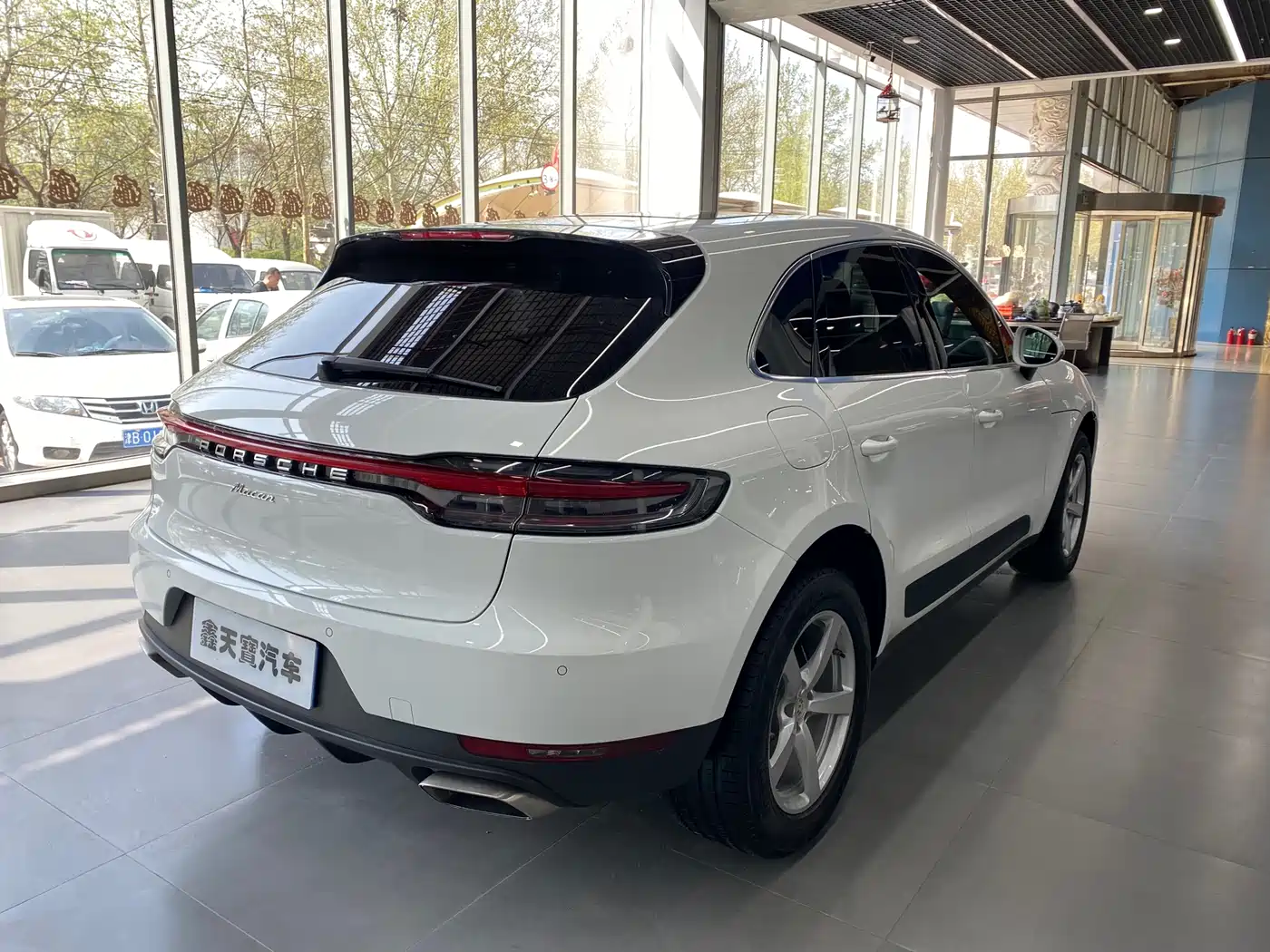 Porsche Macan 2018 Macan 2.0T фото 3
