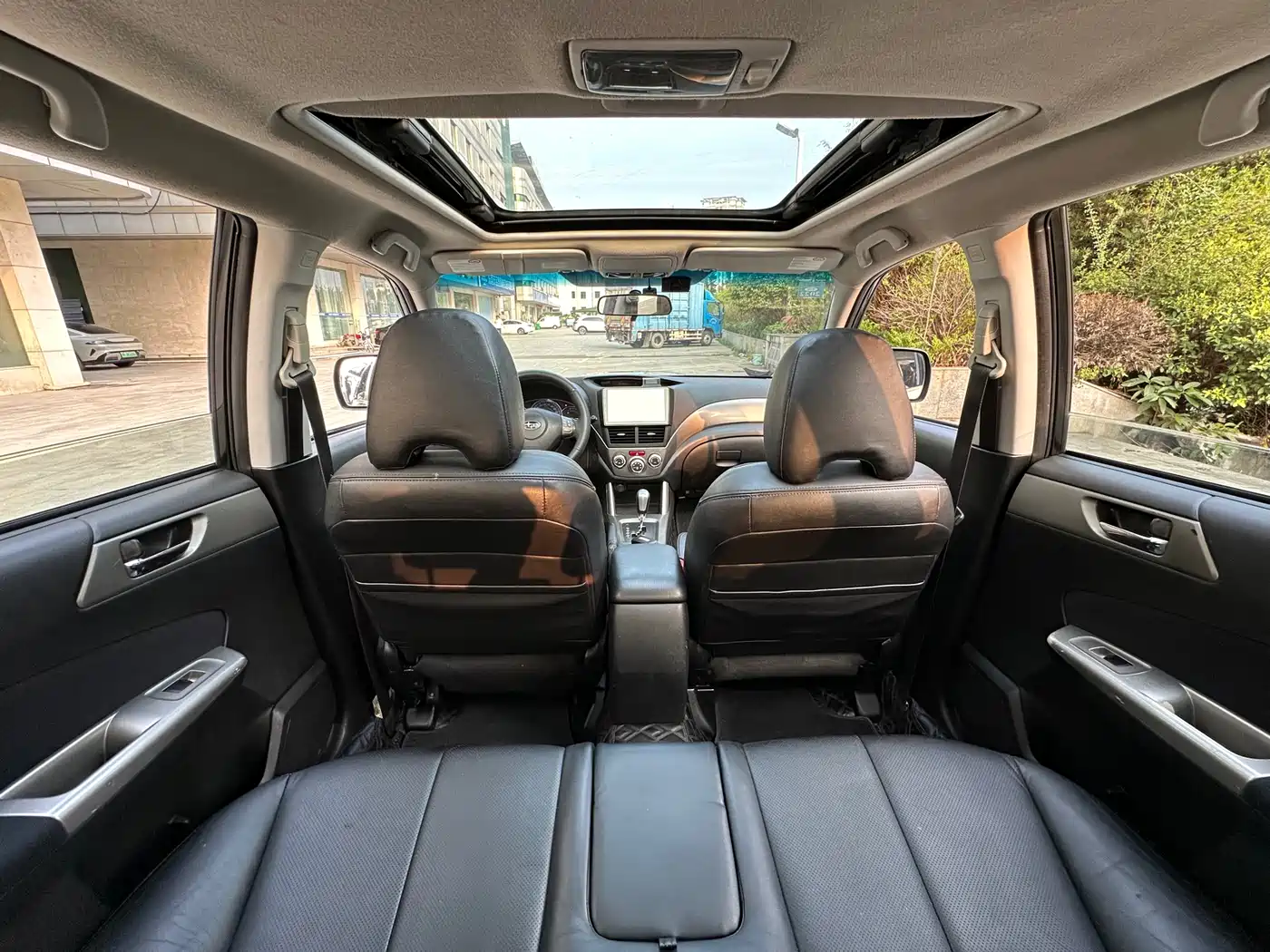 Subaru Forester 2010 2.5XT Automatic Luxury Edition фото 13