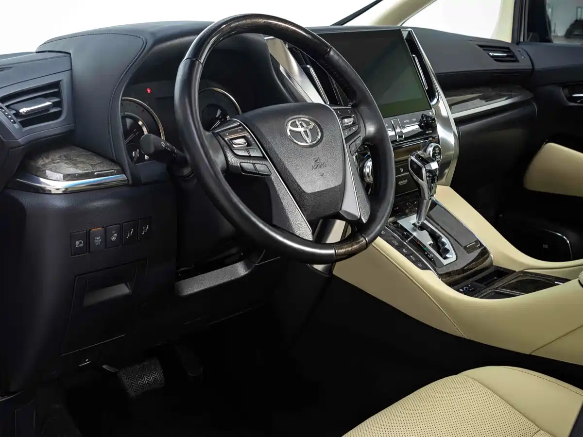 Toyota Vellfire 2021 Crown Hybrid 2.5L HV Premium Edition фото 10