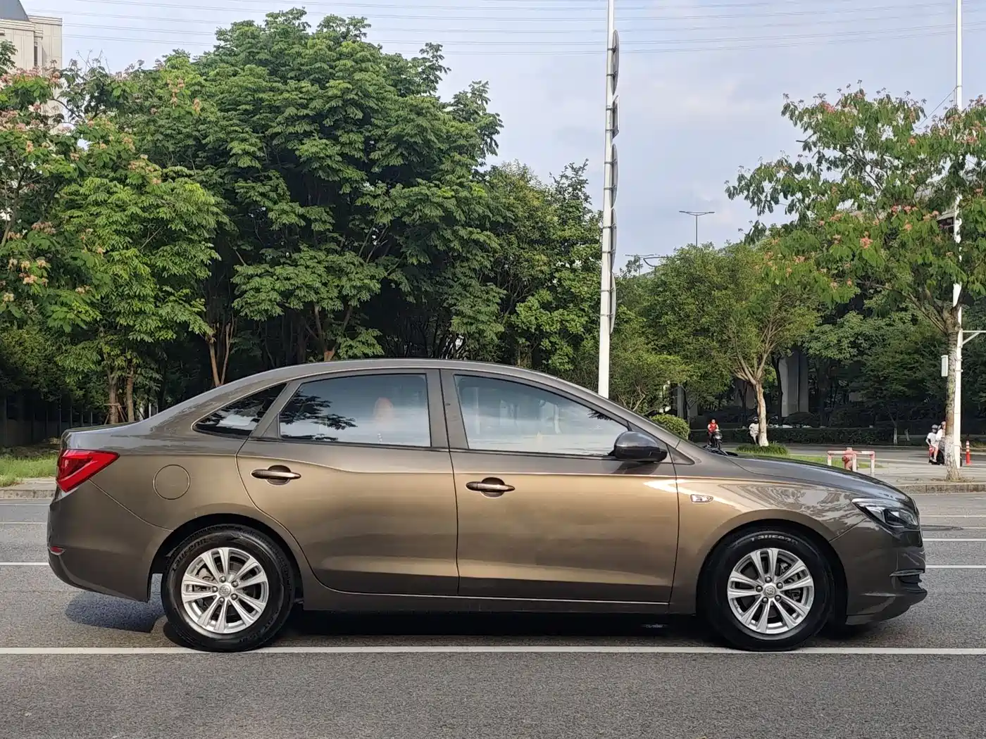 Buick Excelle 2015 15N Automatic Progressive фото 6