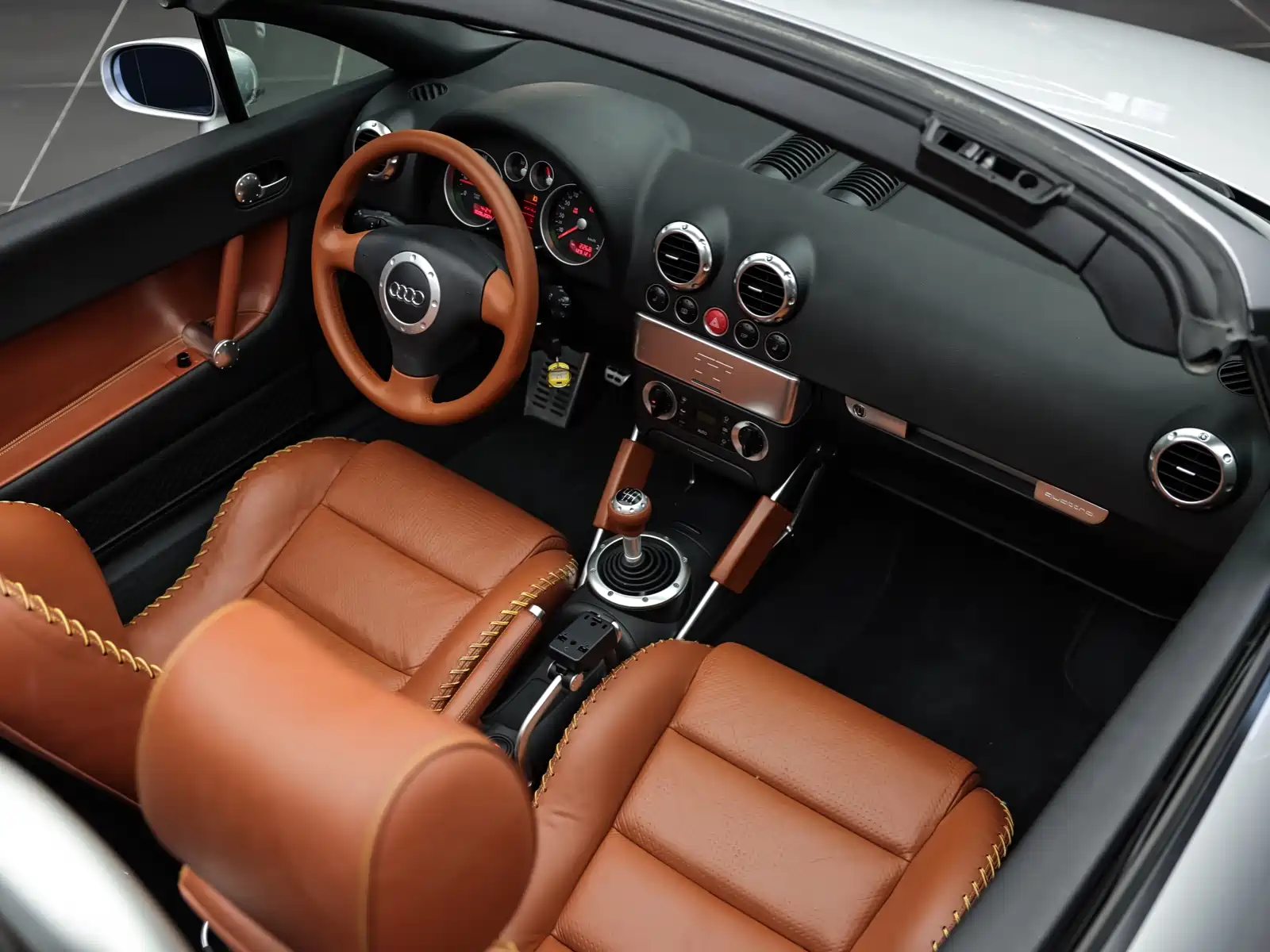Фото 8 - Audi TT
