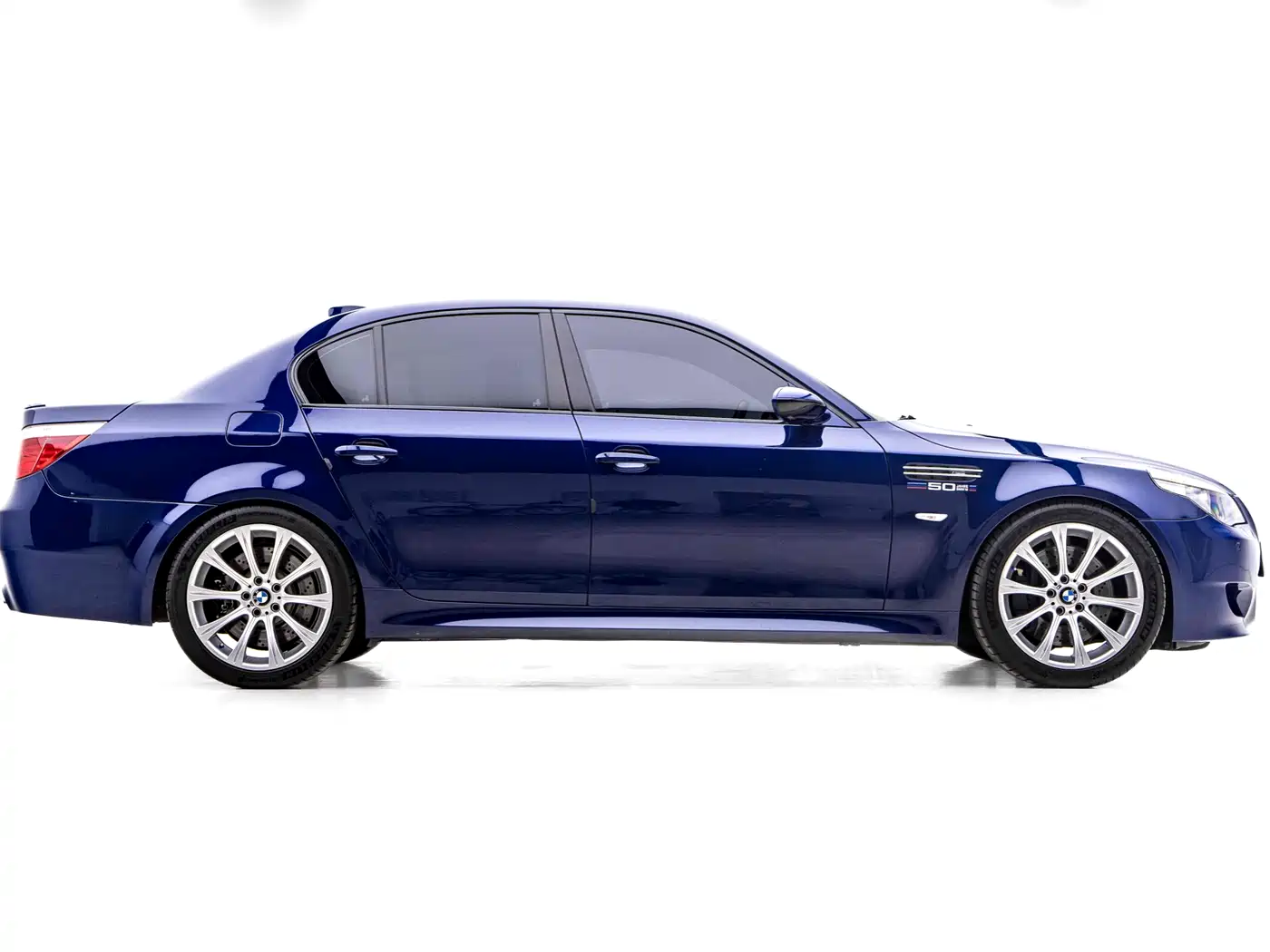 BMW M5 2005 Model M5 фото 4