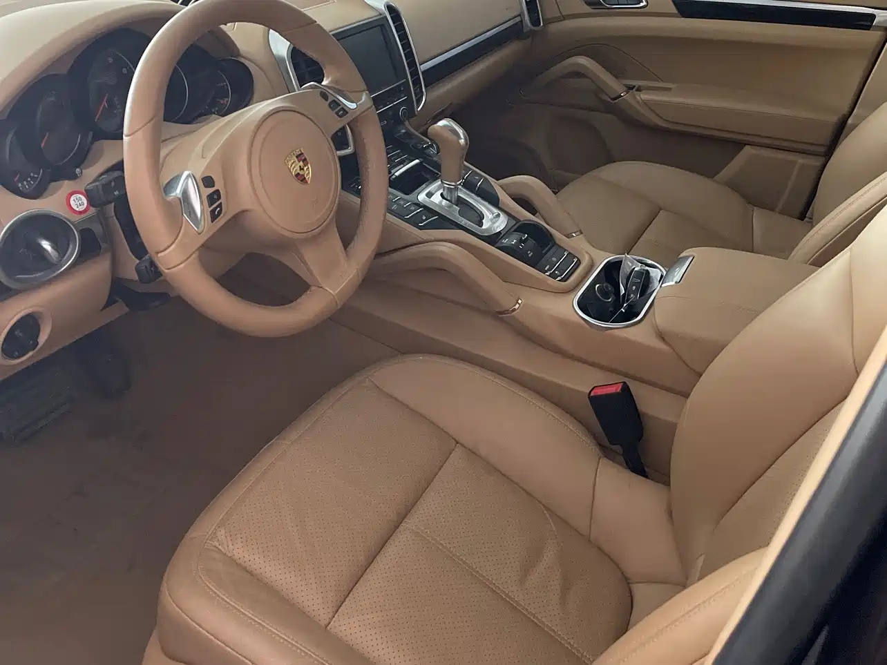 Porsche Cayenne 2015 Cayenne GTS 3.6T фото 12